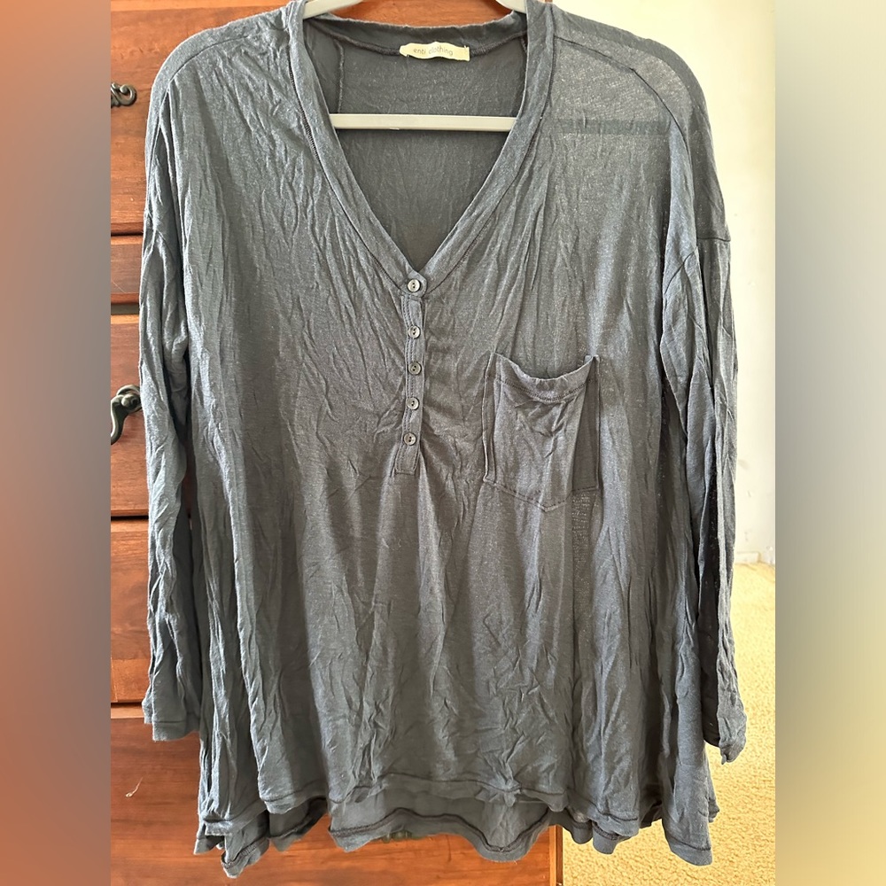 Enti lightweight long sleeve